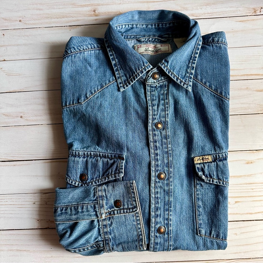 Levis mens M long sleeve denim snap front western style classic shirt